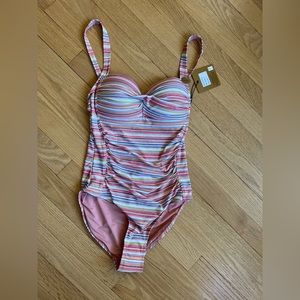 Nip Tuck stopped bathing suit